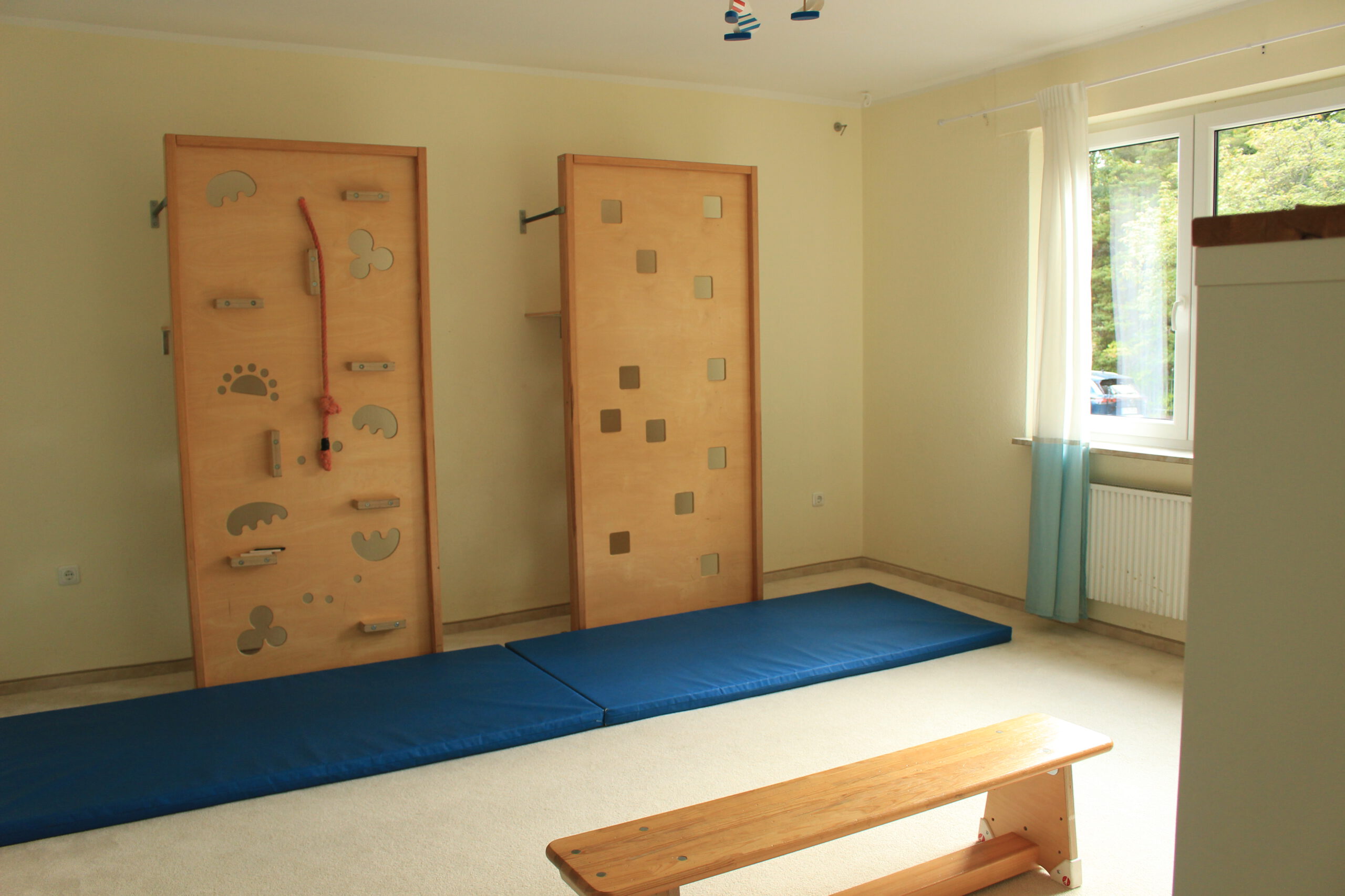 Turnraum Kletterwand
